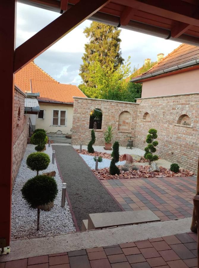 Hotel Buebaj Vendeghaz Erlau Exterior foto