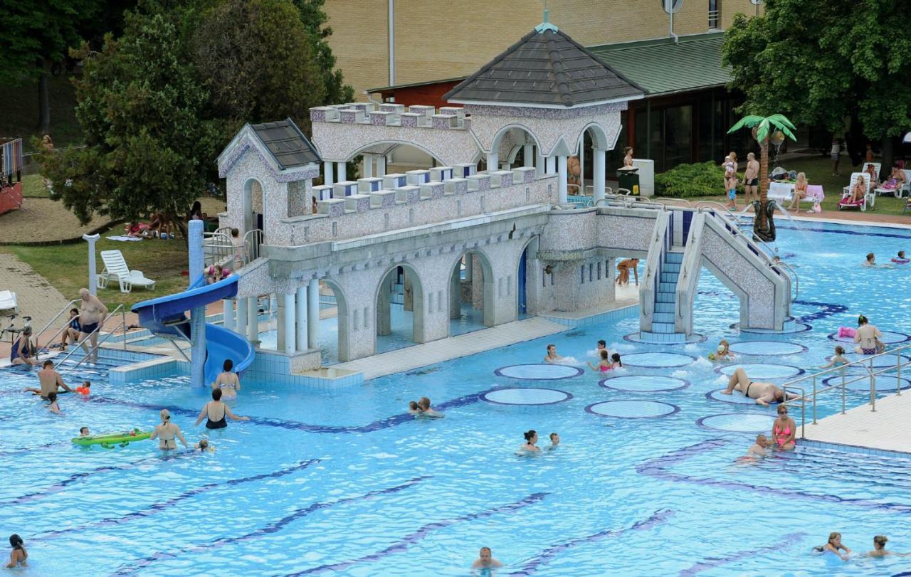 Hotel Buebaj Vendeghaz Erlau Exterior foto